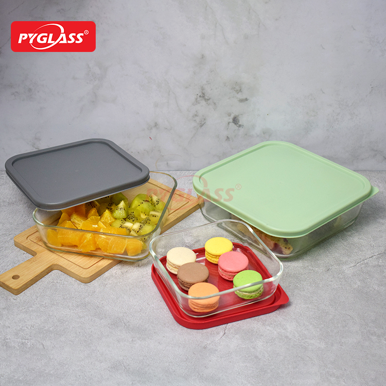 Square glass container with PE lid
