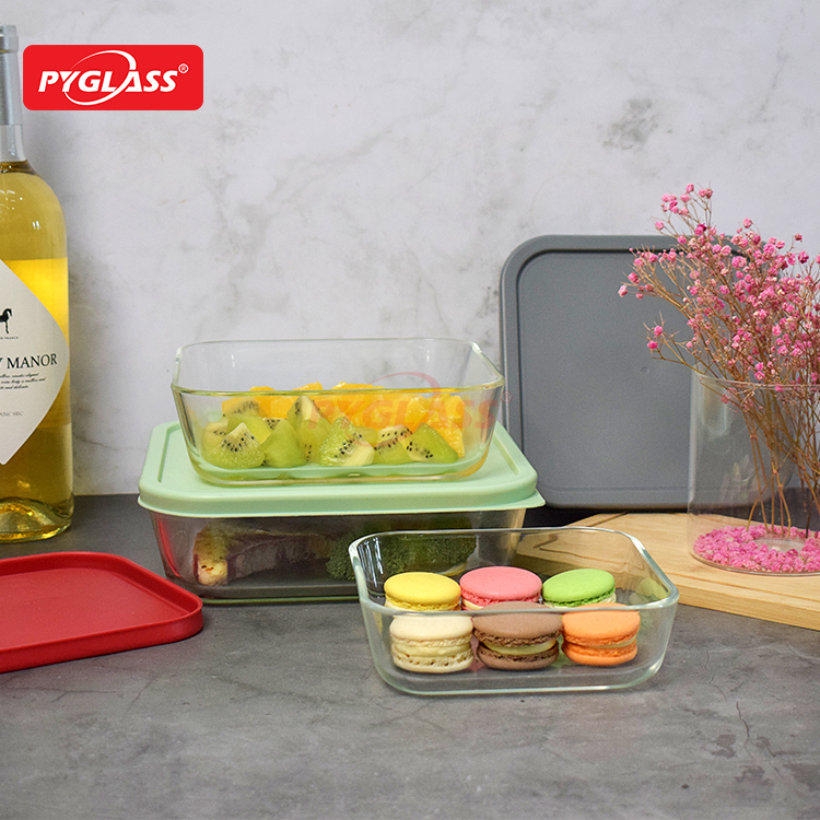 Square glass container with PE lid